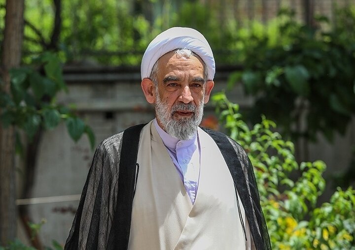 عضو مجلس خبرگان: روند بررسی برای انتخاب رهبر جدید در مراحل پایانی است