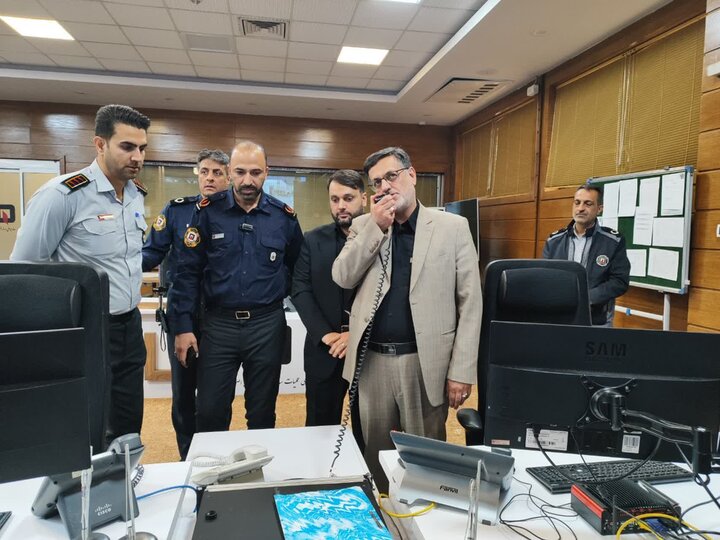 آتش‌نشانان نماد ایثار و ستون امنیت شهری هستند