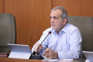 کشورهای منطقه نگذارند دشمن جنگ را از کشورشان اداره کند