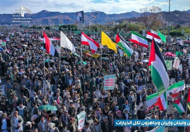 یمنی‌ها: انگشتان ما روی ماشه است و برای هر گزینه‌ای آماده‌ایم