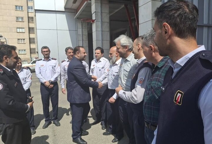 تقدیر دادستان تهران از نیروهای آتش‌نشانی در جنگ تحمیلی سوم
