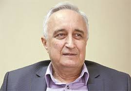 سخنی با مذاکره کنندگان: مرعوب شعارها نشوید