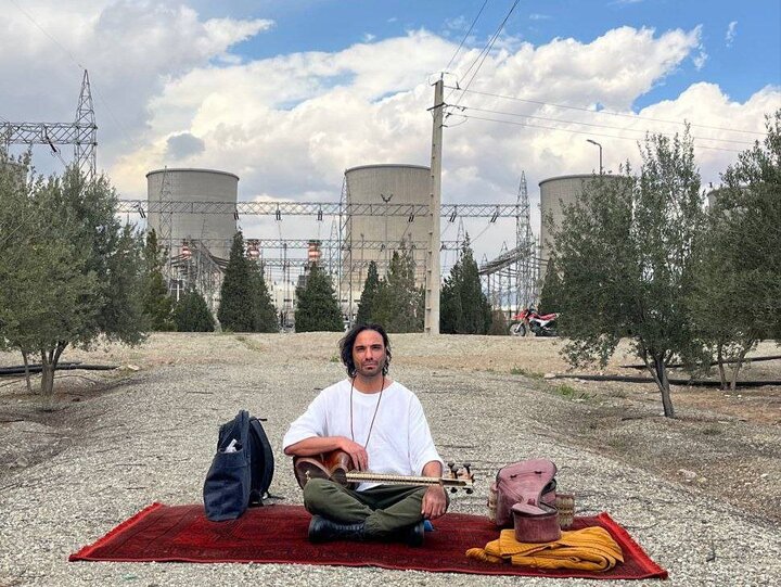 خدای دماوند با شماست