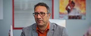 هنرمندان نباید از مردم عقب بمانند؛ هر روز شاهد ظهور یک قهرمان هستیم