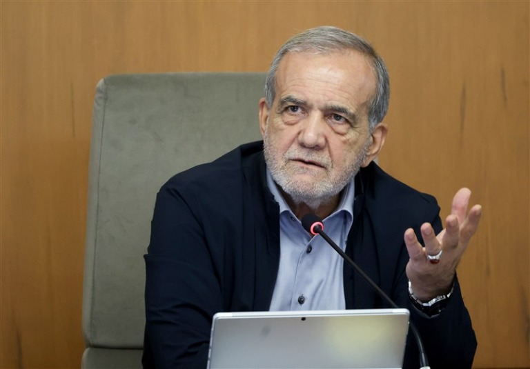 تاکید پزشکیان بر حفظ ثبات پولی و تأمین نیازهای حیاتی در شرایط جنگی