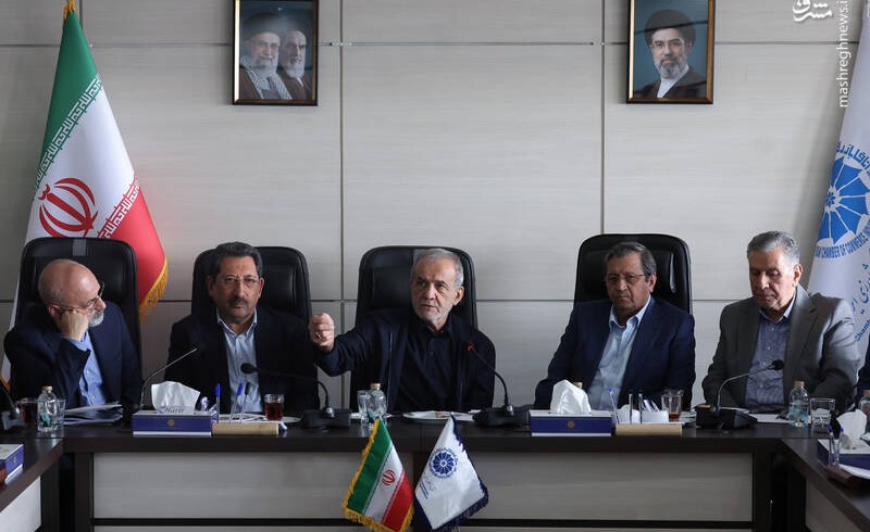 نشست پزشکیان با اعضای اتاق بازرگانی