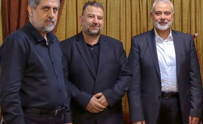حاج رمضان در کنار فرماندهان شهید جبهه مقاومت