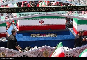 توصیف یک رسانه لبنانی از وداع تاریخی مردم ایران: بزرگ‌ترین تشییع مردمی قرن