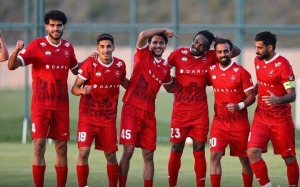 قدم زدن پرسپولیس روی شمشیر دو لبه