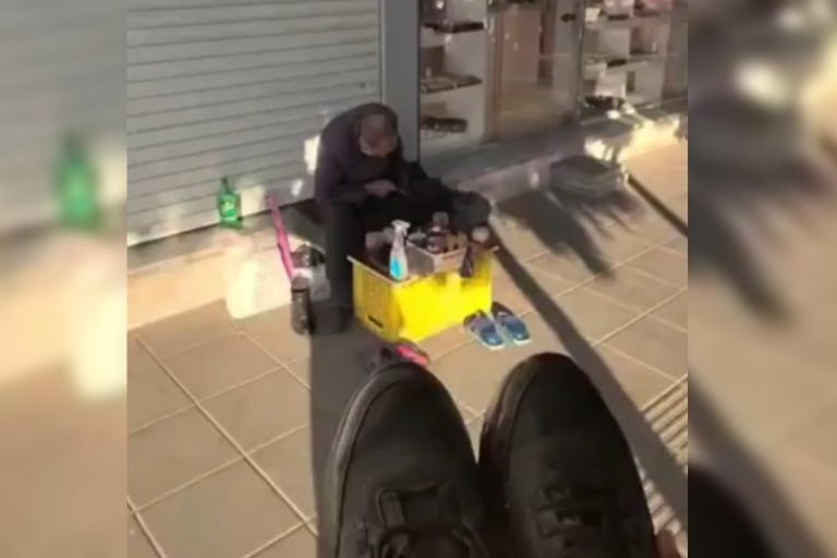 حرکت انسان‌دوستانه یک هموطن در کمک به یک کفاش زحمتکش