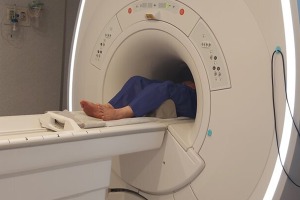 بهره‌برداری از دستگاه پیشرفته MRI برای بیماران سرطانی به همت خیرین دلسوز
