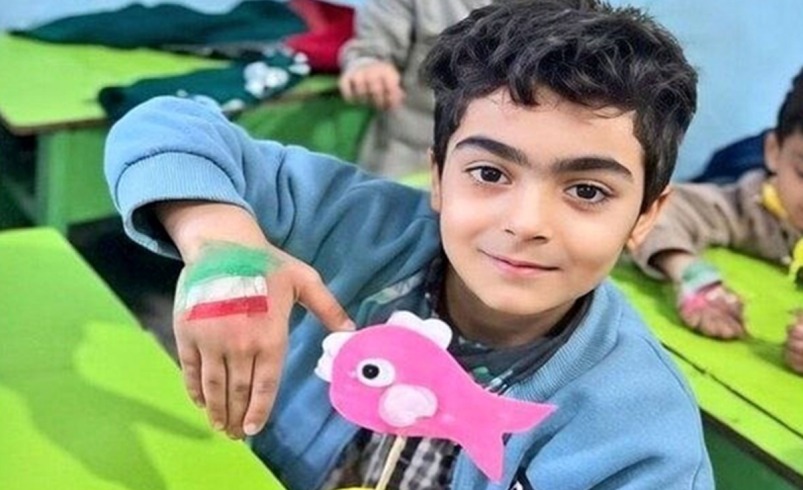 سرود متفاوت دانش‌آموزان یک مدرسه به یاد ماکان نصیری در فضای مجازی پربازدید شد