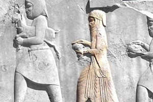آیا در دوره ایران قدیم، زن‌ها آزادی پوشش داشتند؟